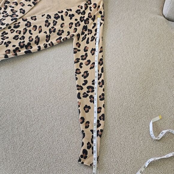 Victoria's Secret Pink Brown Tan Cheetah Print Cardigan - Size Medium - Picture 11 of 15